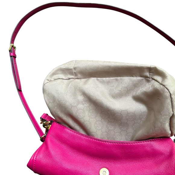 MICHAEL KORS BEDFORD TASSEL FUSCHIA PEBBLE LEATHER FLAP SHOULDER BAG CROSSBODY - Picture 5 of 16